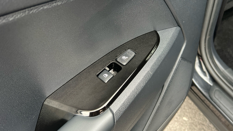 Kia Sportage 1.6T GDi 207 HEV 3 5dr Auto Hybrid Estate